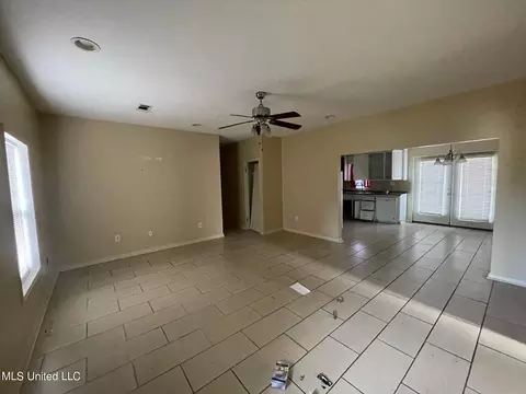 790 Hunter Ln, Jackson, MS 39212 photo 3