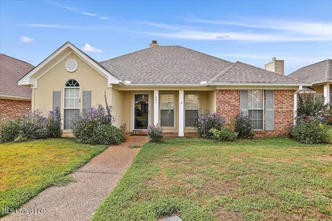 421 Tahoe Dr, Pearl, MS 39208