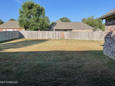 134 Creekside Dr, Canton, MS 39046 photo 9