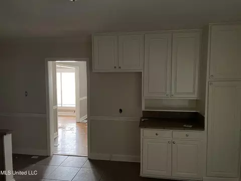1022 Cedar Hill Dr, Jackson, MS 39206 photo 6