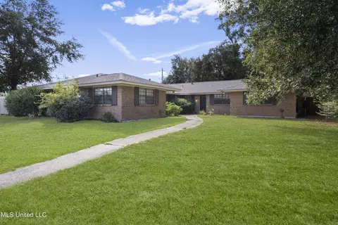 744 Parkwood Dr #A & B, Long Beach, MS 39560