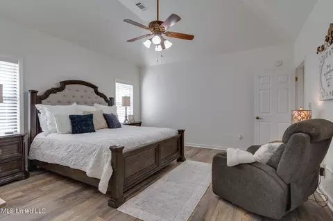 2258 Legends Dr, Nesbit, MS 38651 photo 17