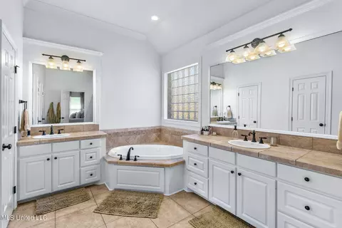 228 Hickory Gln, Madison, MS 39110 photo 38