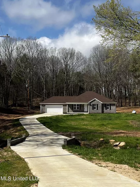 963 Bennett Cir, Byhalia, MS 38611