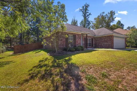 136 Gaddy Dr, Byram, MS 39272 photo 3