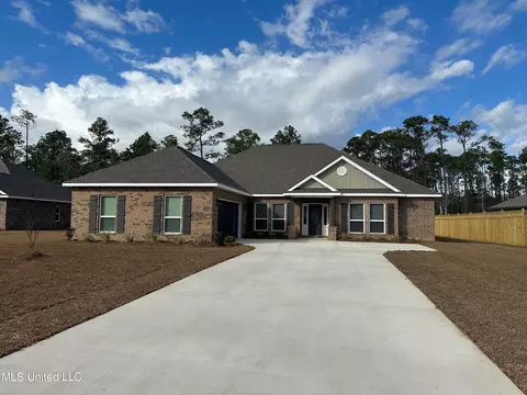 11704 Loblolly Ct, Ocean Springs, MS 39564