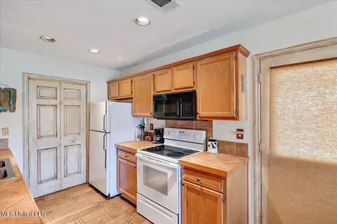 343 Audubon Cir, Brandon, MS 39047 photo 12