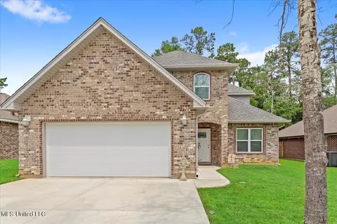 10861 Ala Moana St, Diamondhead, MS 39525