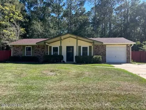 1709 Kingfisher Dr, Gautier, MS 39553
