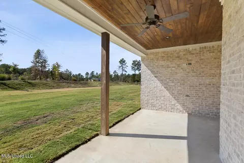 Exterior - 101 Lakecrest Dr, Madison, MS 39110 photo 3 of 4
