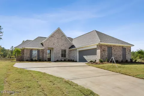 103 Lakecrest Dr, Madison, MS 39110