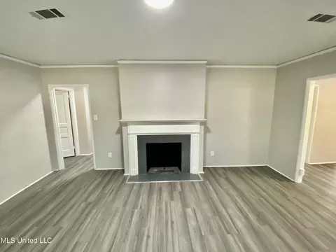 227 Broadmoor Dr, Jackson, MS 39206 photo 5