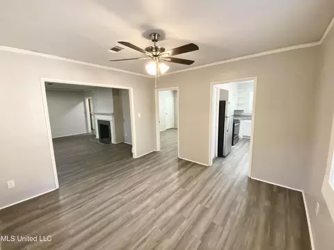 227 Broadmoor Dr, Jackson, MS 39206 photo 8