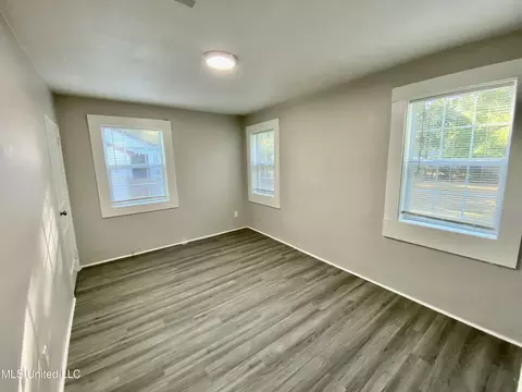 227 Broadmoor Dr, Jackson, MS 39206 photo 14