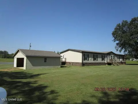 1523 Union Rd, Sardis, MS 38666