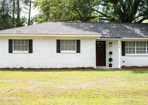 12904 Dixie Hill Dr, Moss Point, MS 39562 photo 2