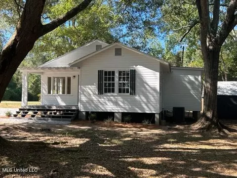 15264 Hudson Krohn Rd, Biloxi, MS 39532