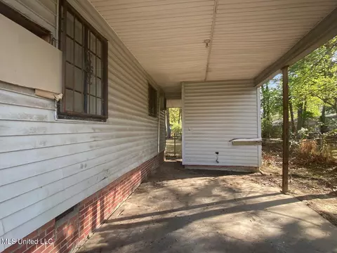 1377 W Mcdowell Rd, Jackson, MS 39204 photo 12