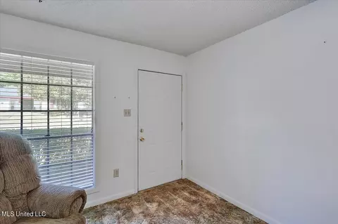 119 Mayfair Dr, Jackson, MS 39212 photo 5