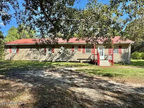 20458 Rd 258, Picayune, MS 39466