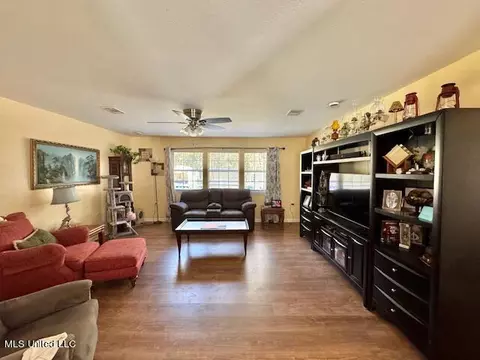 20458 Rd 258, Picayune, MS 39466 photo 8