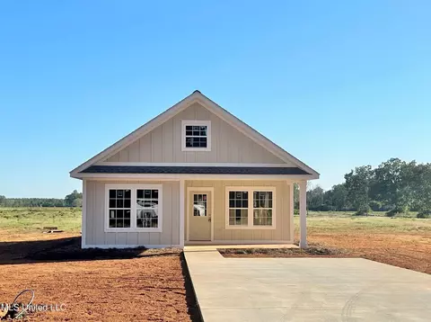 107 Parker Rd, Lucedale, MS 39452