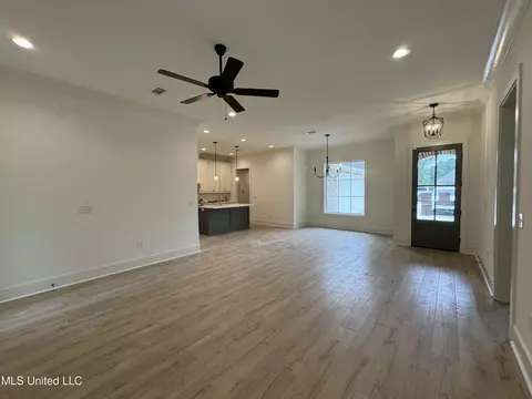 418 Butternut Dr, Canton, MS 39046 photo 3
