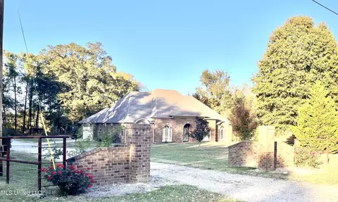 104 Tamim Cv, Byhalia, MS 38611
