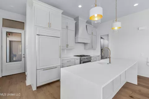 Kitchen - 218 Amelia Cir, Madison, MS 39110 photo 3 of 8