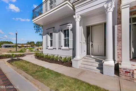 Exterior - 218 Amelia Cir, Madison, MS 39110 photo 4 of 5