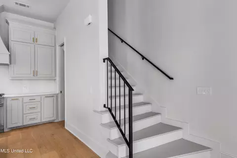 Entry Way - 218 Amelia Cir, Madison, MS 39110 photo 1 of 3