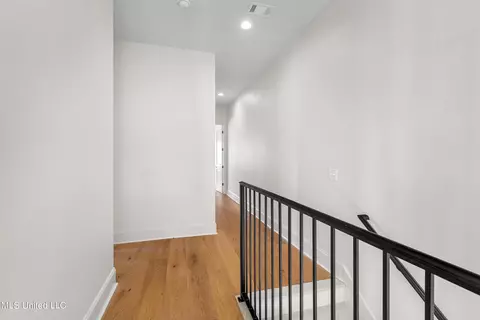 Entry Way - 218 Amelia Cir, Madison, MS 39110 photo 2 of 3