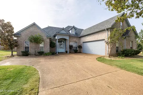 1777 Trapper Dr, Hernando, MS 38632