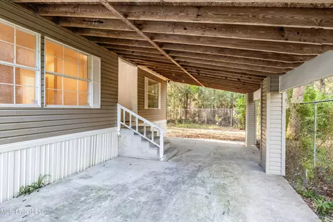 9744 Limu Way, Diamondhead, MS 39525 photo 5