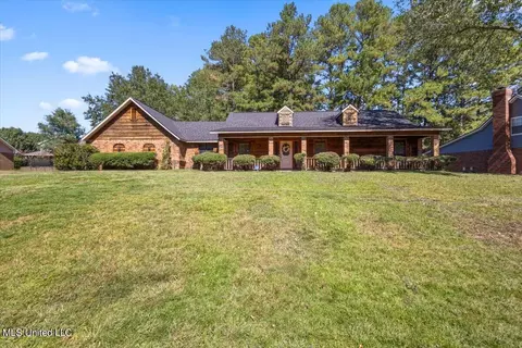 174 Blackmon Rd, Byram, MS 39272