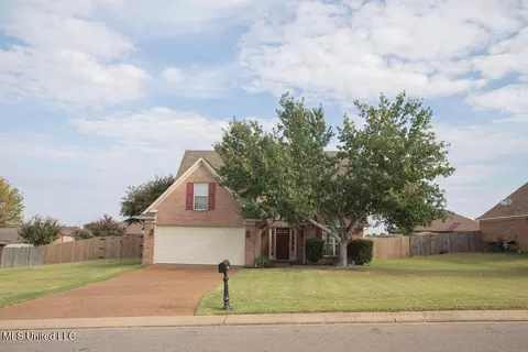 2142 Heather Rdg, Southaven, MS 38671