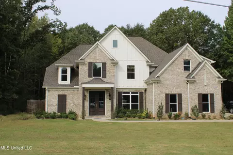 11402 Cedar Point Cv, Hernando, MS 38632