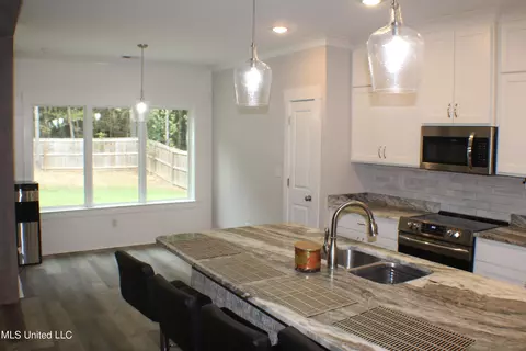 11402 Cedar Point Cv, Hernando, MS 38632 photo 13