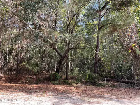 lot2667 Bay St, Ocean Springs, MS 39564