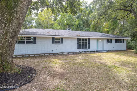 12345 Tiffany Ln, Biloxi, MS 39532