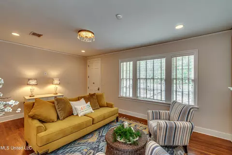 1804 St Ann St, Jackson, MS 39202 photo 8