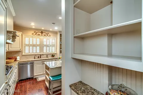 1804 St Ann St, Jackson, MS 39202 photo 14