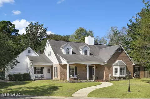 6416 Apelehama Ct, Diamondhead, MS 39525