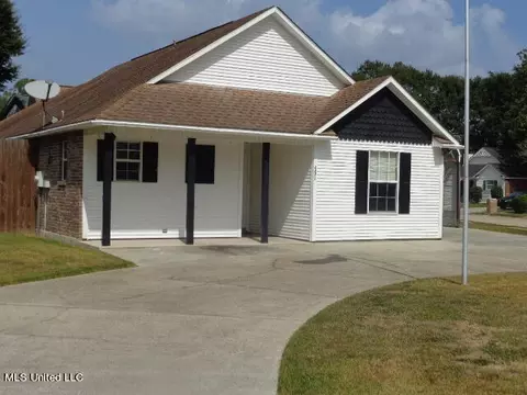 4518 S Magnolia Cv, D'iberville, MS 39540