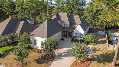 94 Cedar Woods Dr, Madison, MS 39110