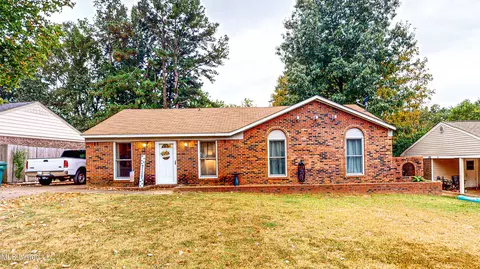 669 Thornwood Pl, Southaven, MS 38671