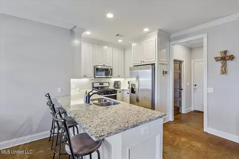 709 Sawgrass Lakes Dr, Brandon, MS 39042 photo 12