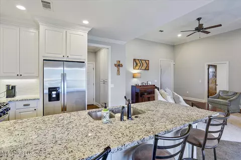 709 Sawgrass Lakes Dr, Brandon, MS 39042 photo 13