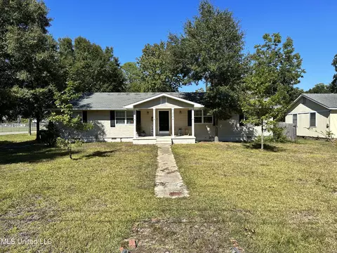 316 45th St, Gulfport, MS 39507