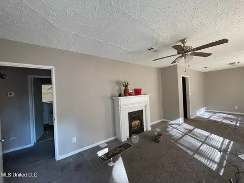 2675 Pinebrook Dr, Jackson, MS 39212 photo 2